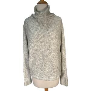 Max Studio Turtleneck Sweater Med Gray Marled Knit Cozy Soft Minimalist Capsule